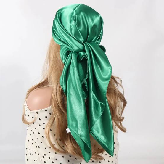 The Everyday It-Girl Silk Scarf - Image 3